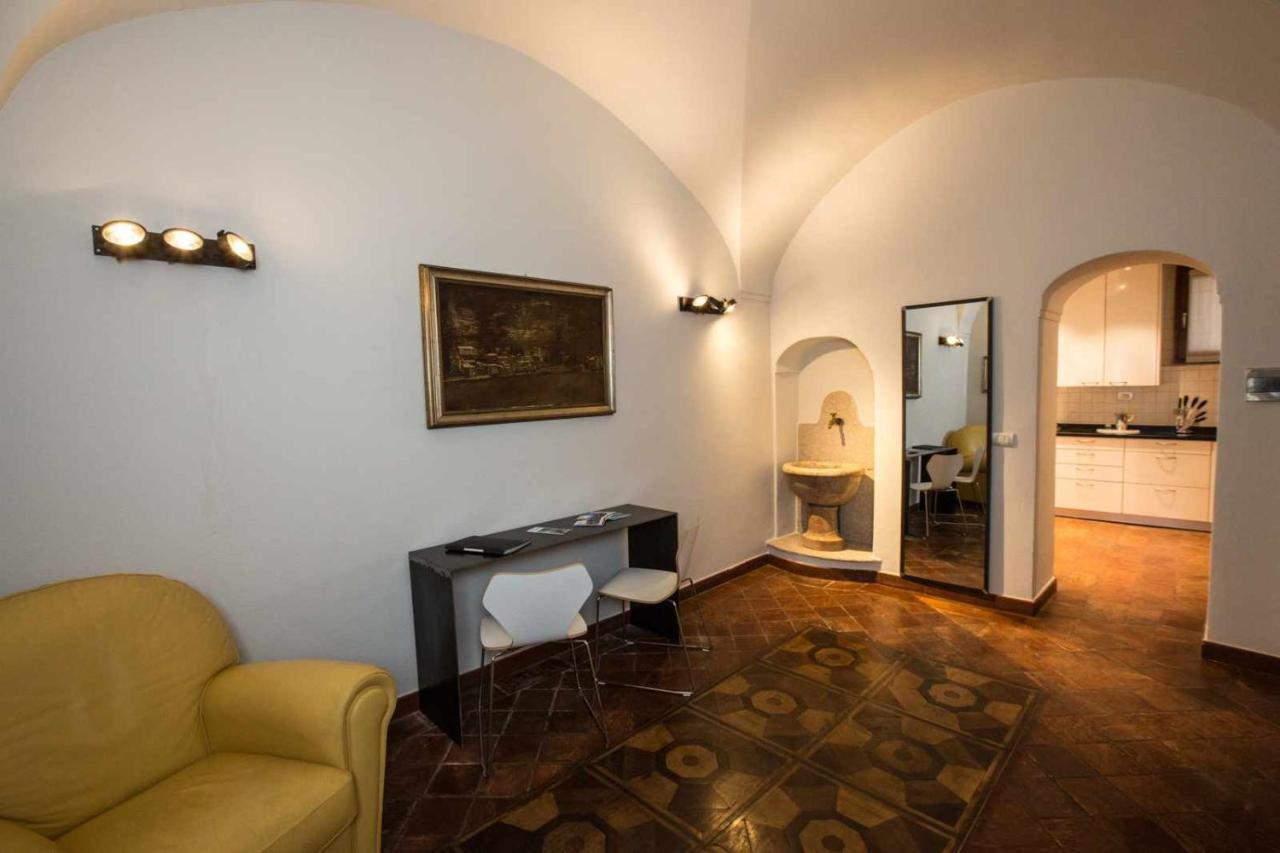 Historical Apartment In The Center Of Gravedona - Larihome A02 Экстерьер фото